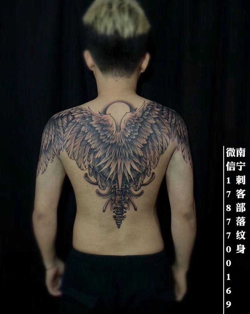大翅膀，帅纹身图片