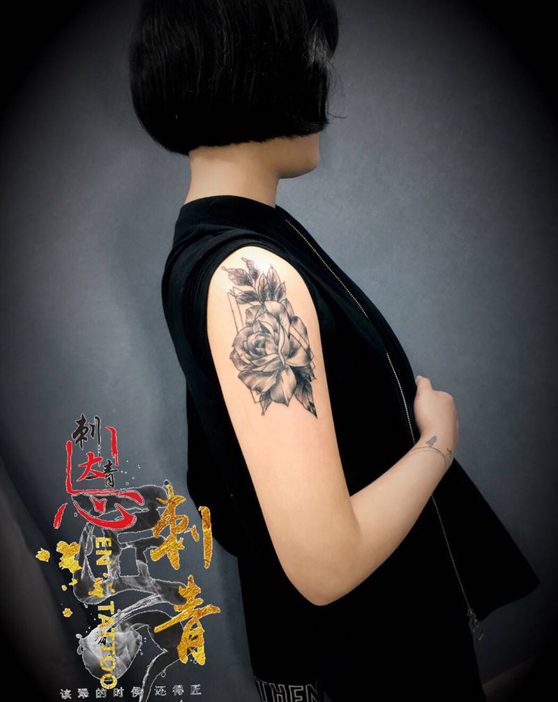 素花纹身图片_手臂点刺纹身图案