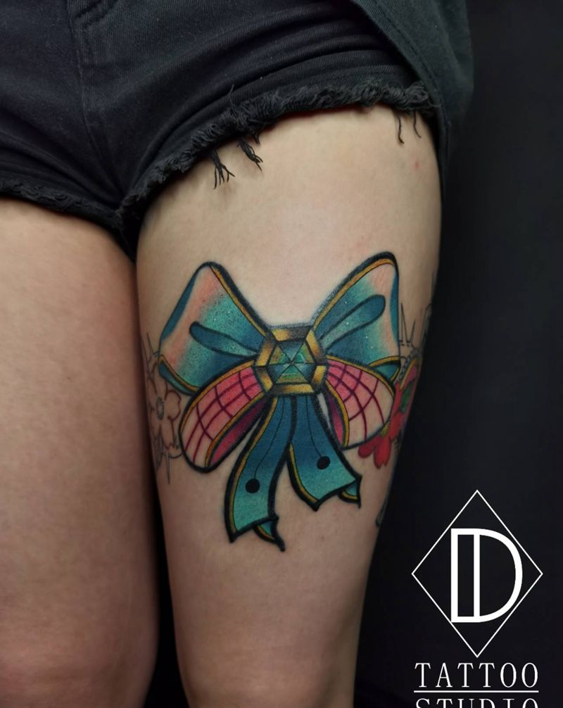 蝴蝶结修改纹身图片_新传统New School蝴蝶结宝石彩色纹身图案