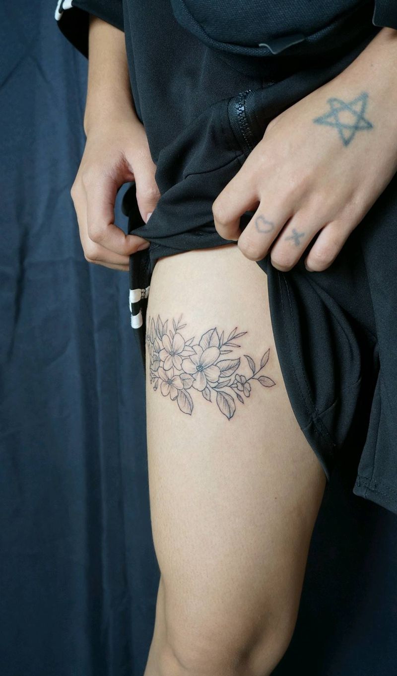 清新素花纹身图片_点刺几何纹身图案