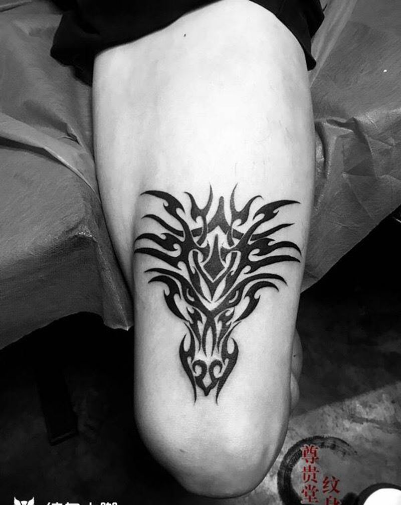 图腾黑纹身图片