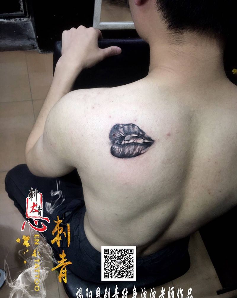 嘴唇纹身图片_成品背部胸部清新静物揭阳揭阳恩刺青纹身图案