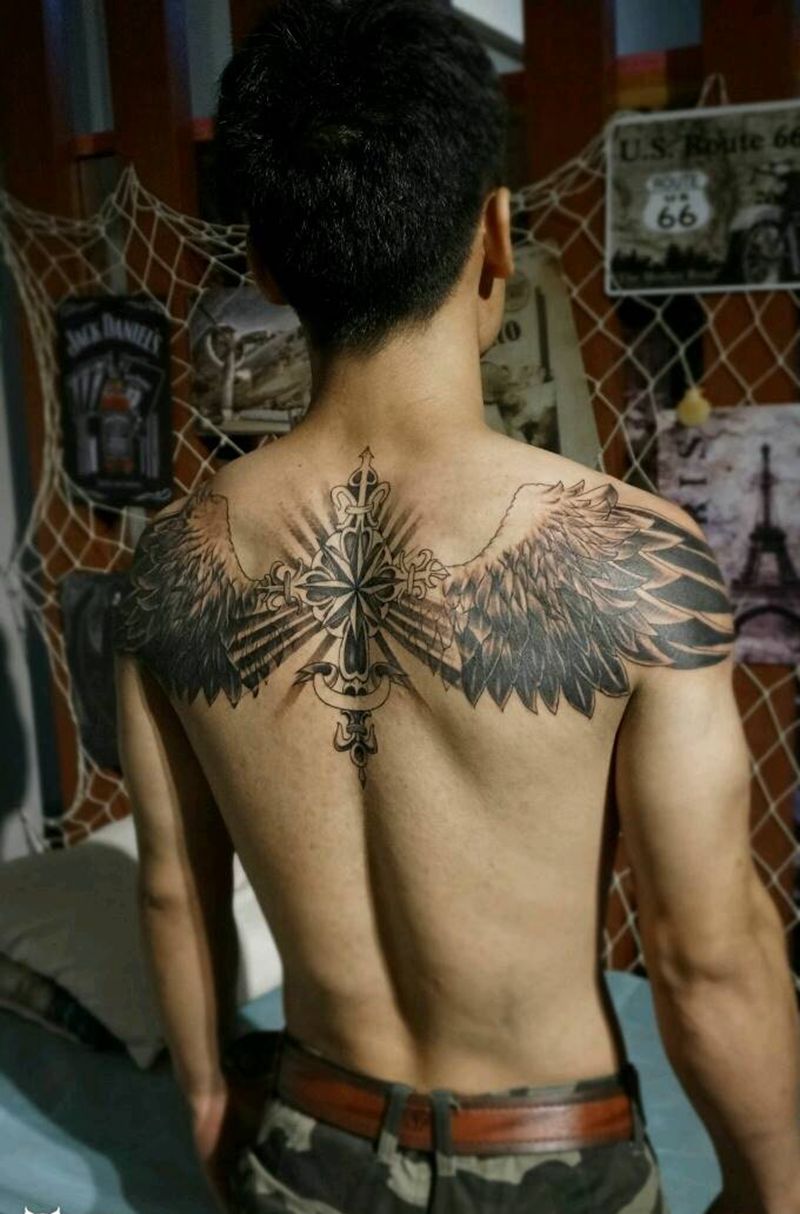 翅膀 未完成纹身图片