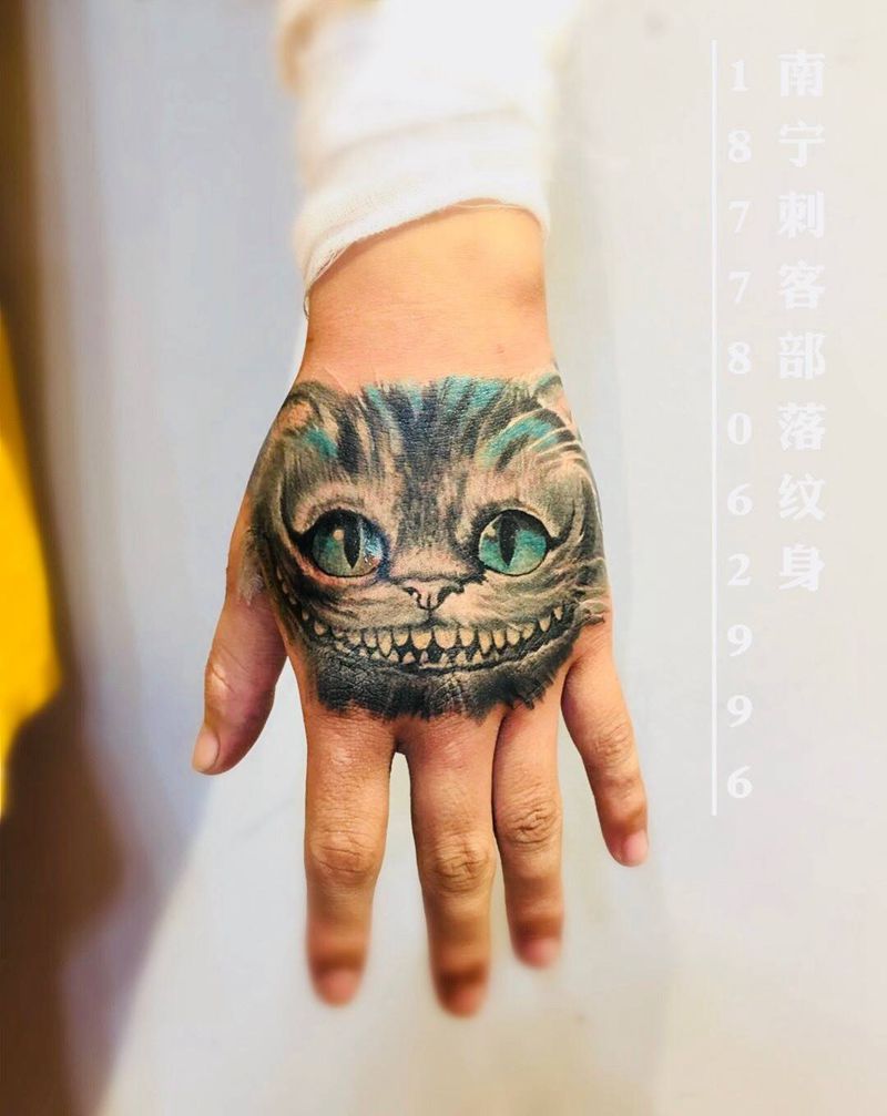 包手背纹身图片