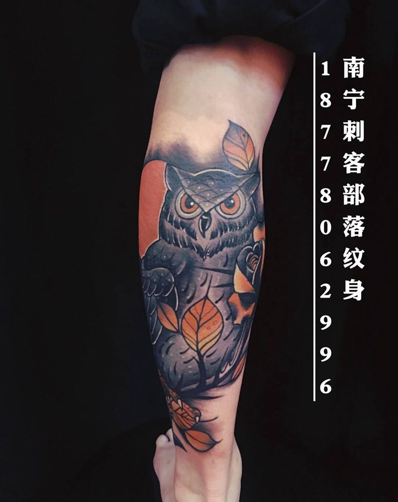 小花腿纹身图片