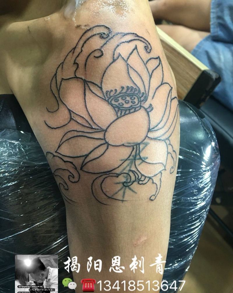 荷花遮盖旧图纹身图片_成品手臂清新字符植物揭阳原创纹身图案