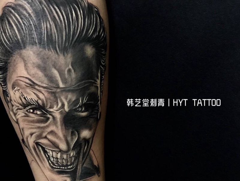 小丑，未完成纹身图片