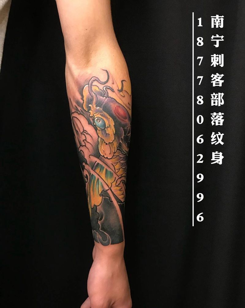 小花臂纹身图片