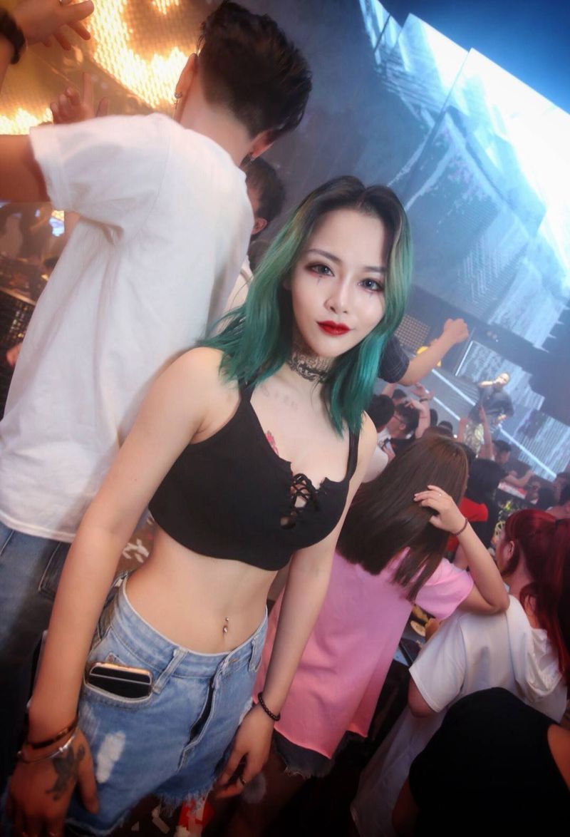 脐钉卖家绣纹身图片