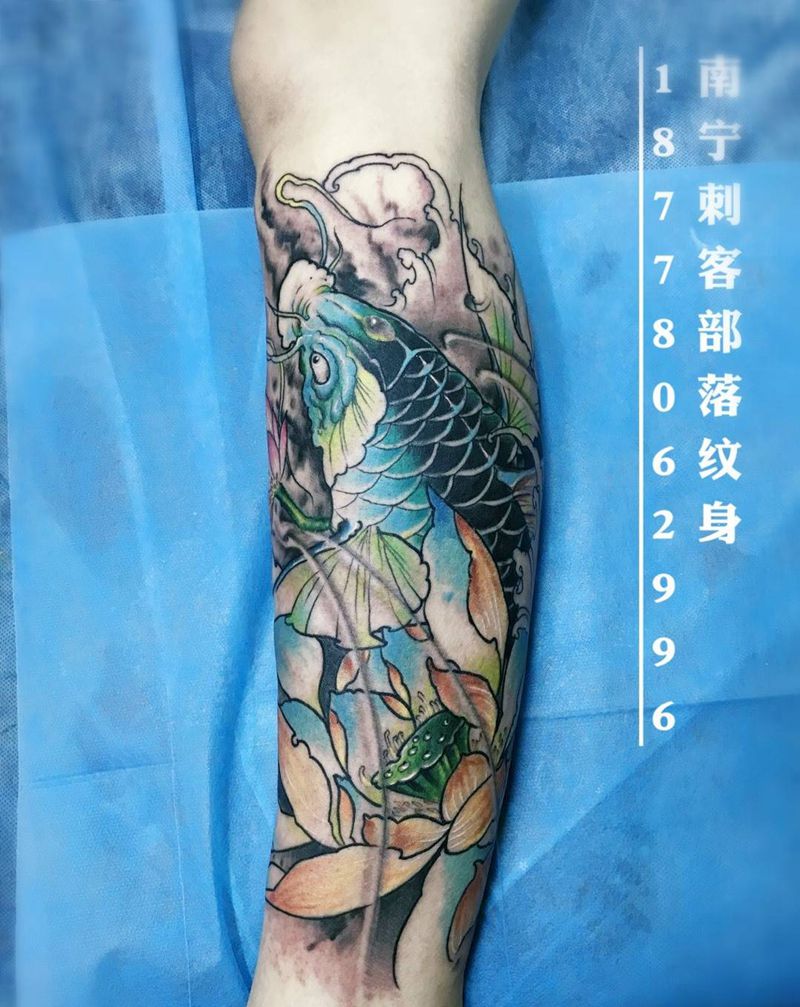 小腿鲤鱼纹身图片