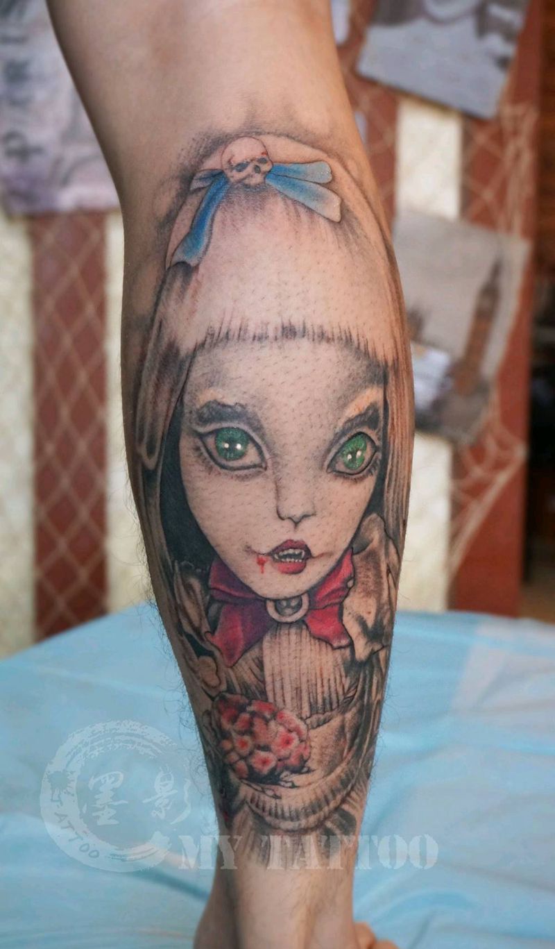 欧美另类纹身图片_腿部欧美写实New School纹身图案