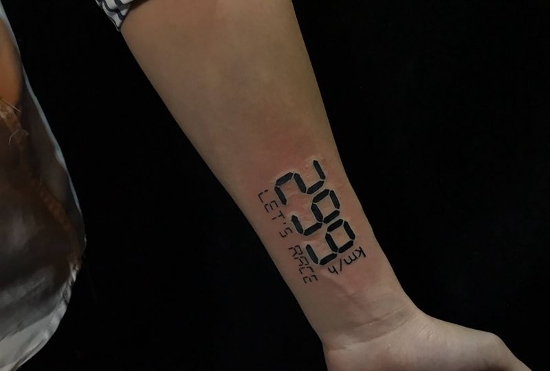 数字 店里纹身师作品纹身图片_手部图腾纹身图案
