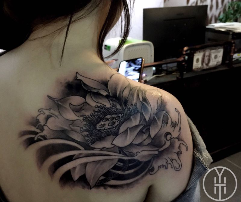 沈西作品  ·  遮盖纹身图片