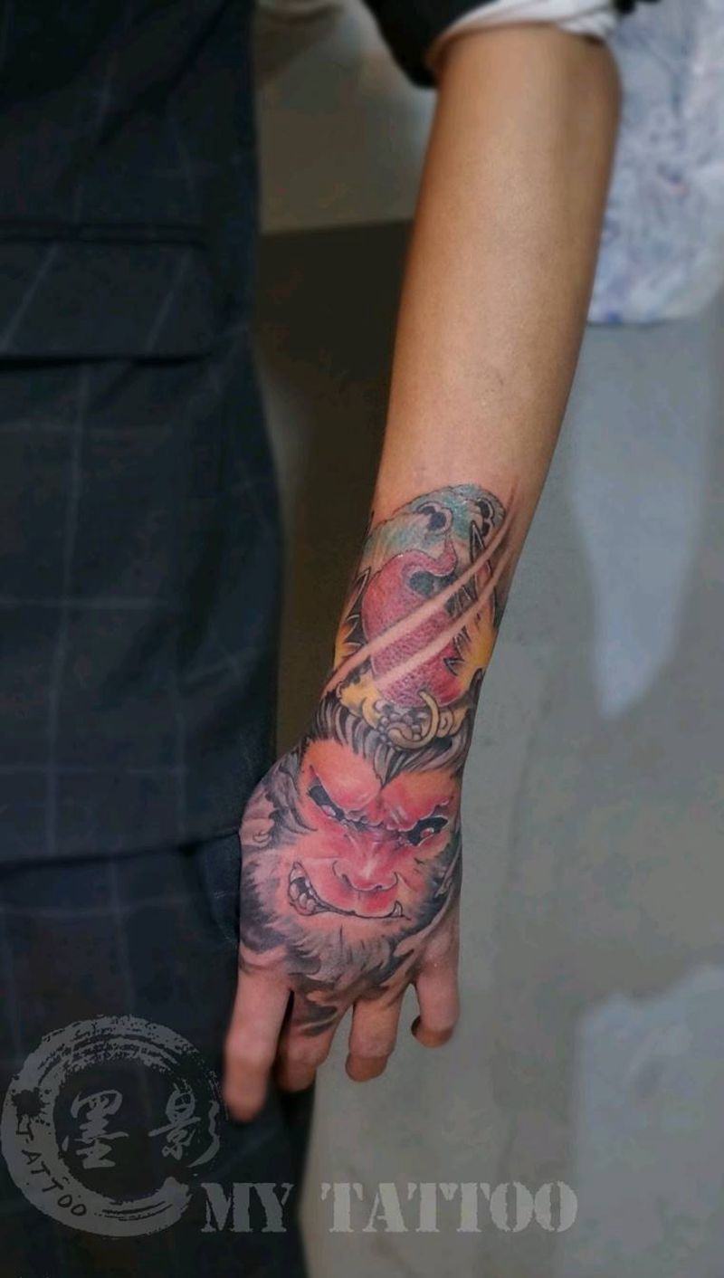 大圣 猴哥 悟空纹身图片_手部新传统大圣纹身图案