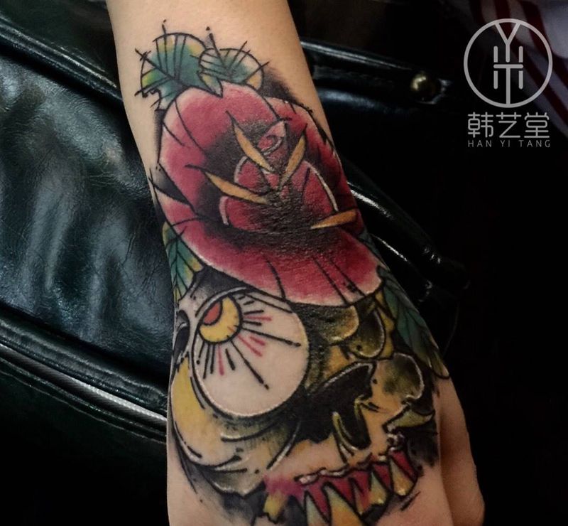 手背 ·恢复后纹身图片