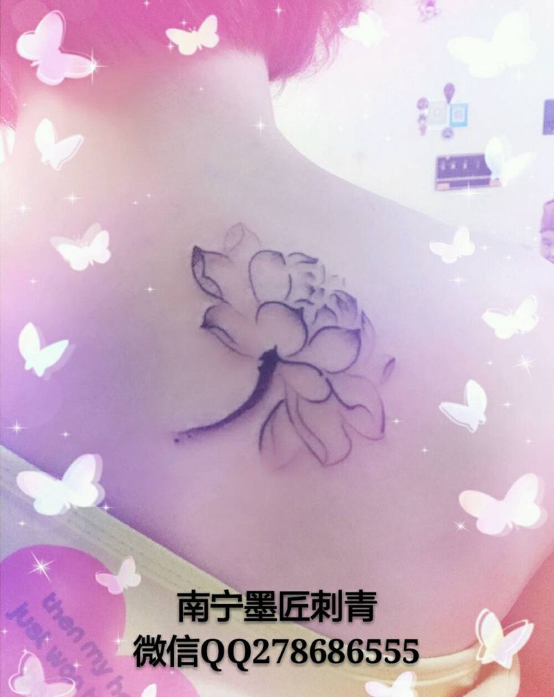 水墨荷花纹身图片