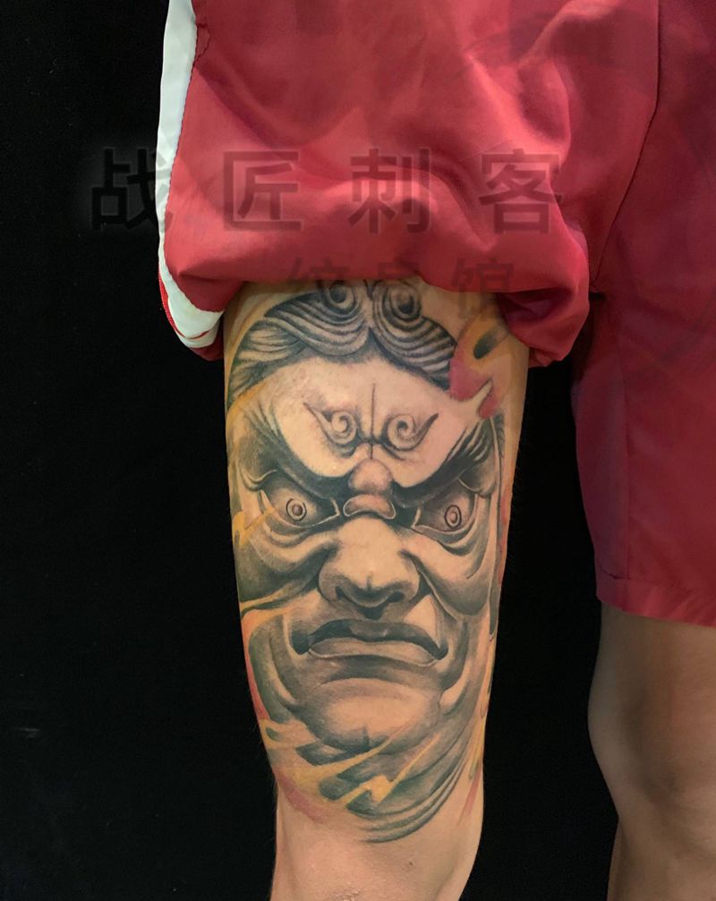 四大天王之一纹身图片_脚部纹身图案