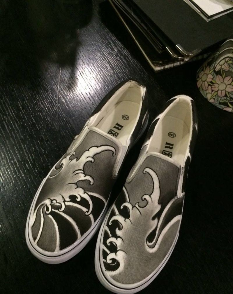 水纹身图片_成品手稿脚部传统静物原创国画纹身图案