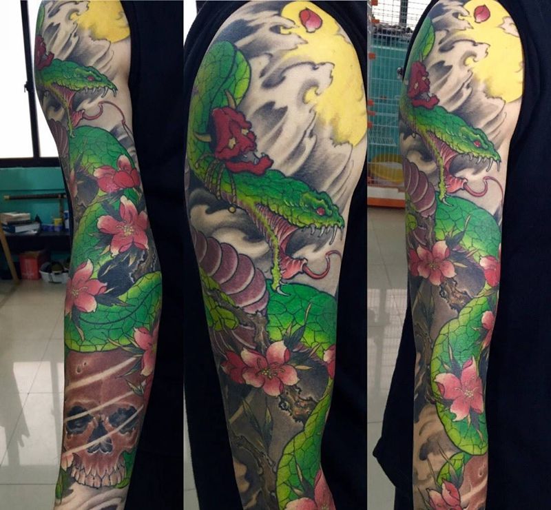 蛇花臂纹身图片