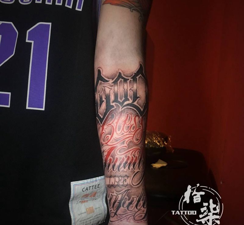 奇卡诺匪帮风格纹身图片