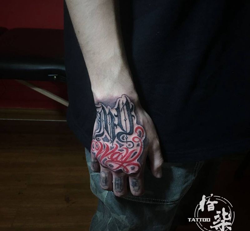 花体手背纹身图片