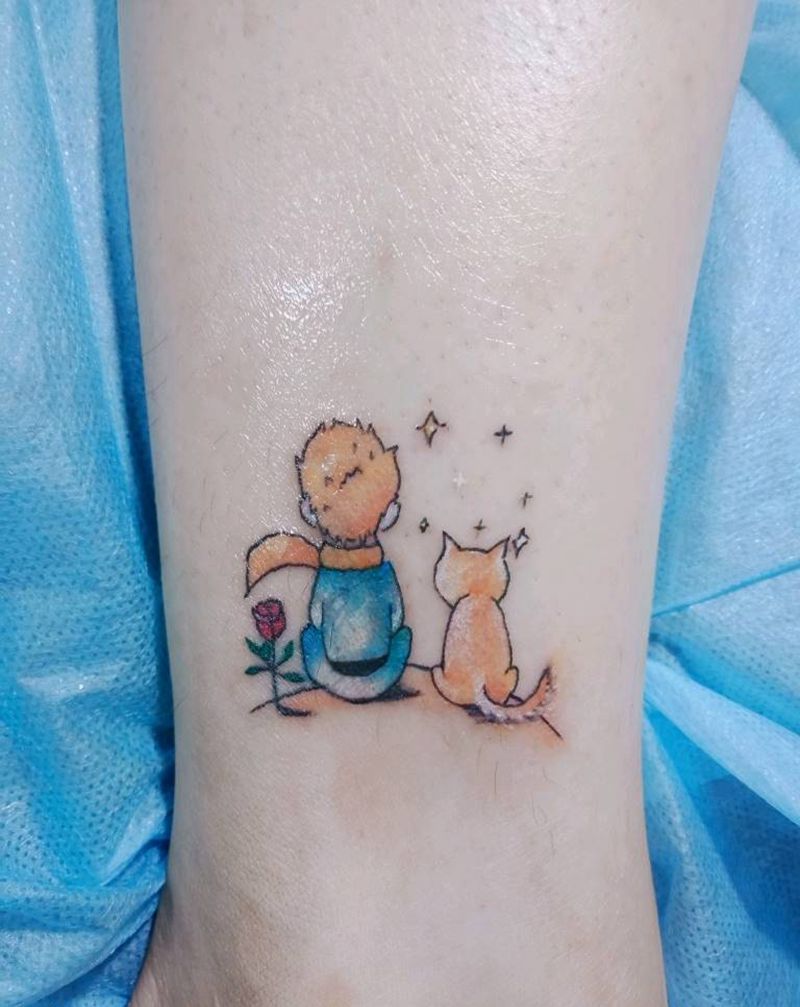 小姐姐家的傻狗纹身图片_脚部手部水彩几何动漫纹身图案