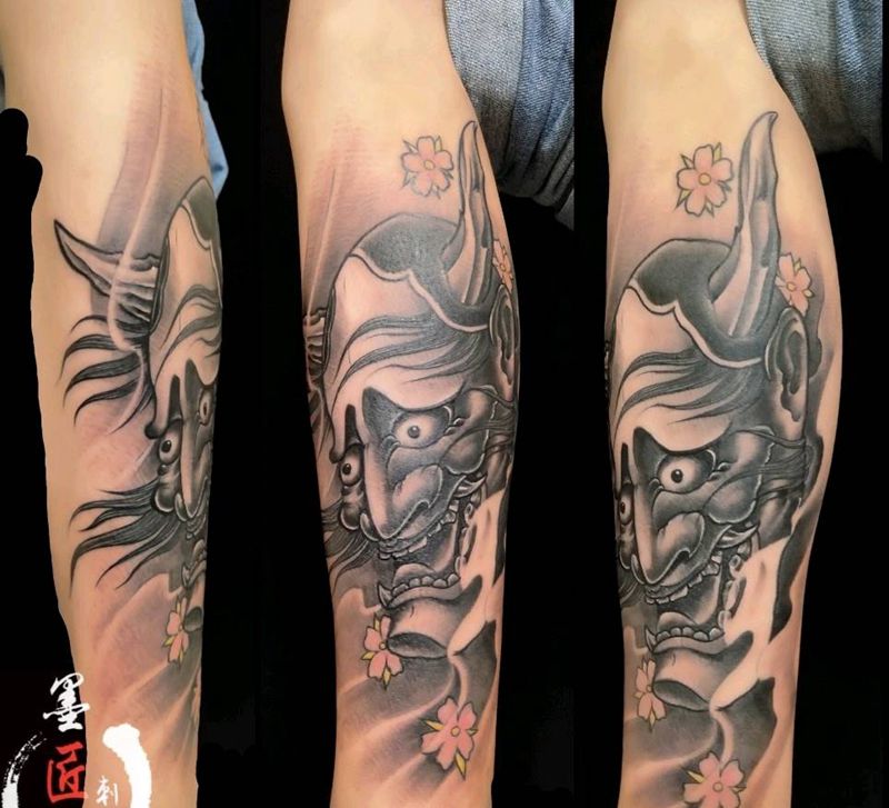 般若纹身图片_腿部新传统纹身图案