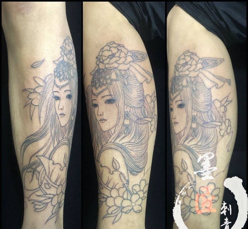 貂蝉线条完成纹身图片_脚部新传统纹身图案