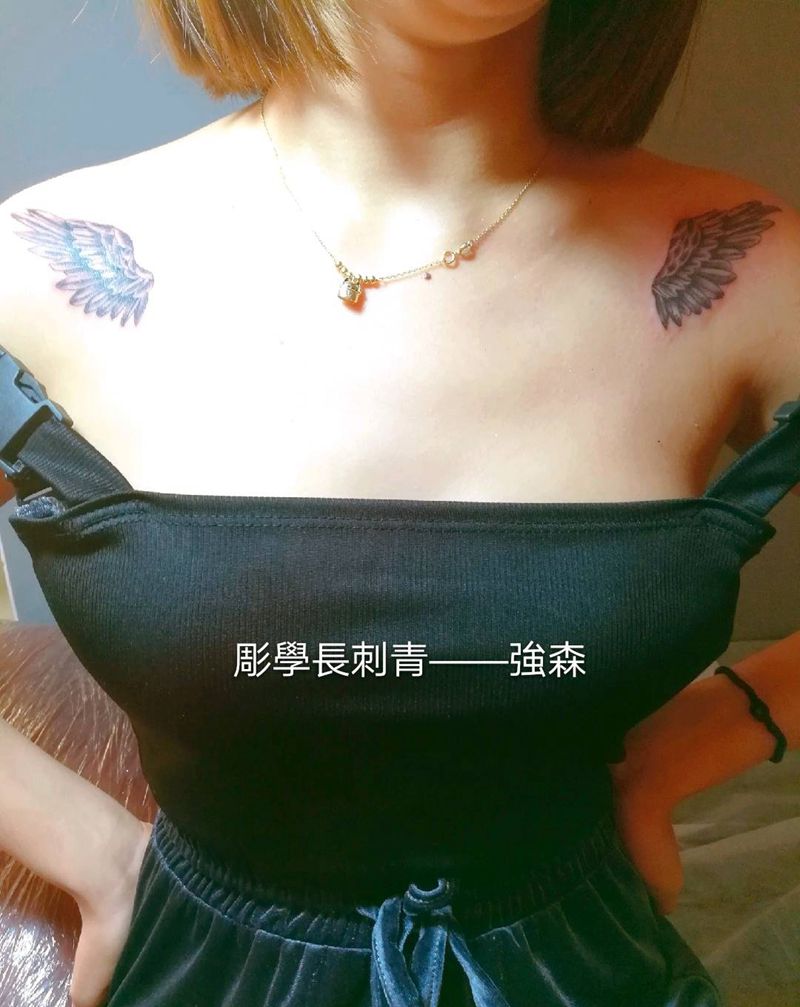 小翅膀纹身图片
