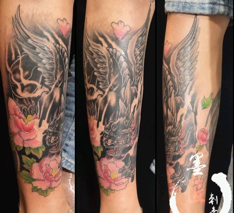 貔貅纹身图片_腿部新传统纹身图案