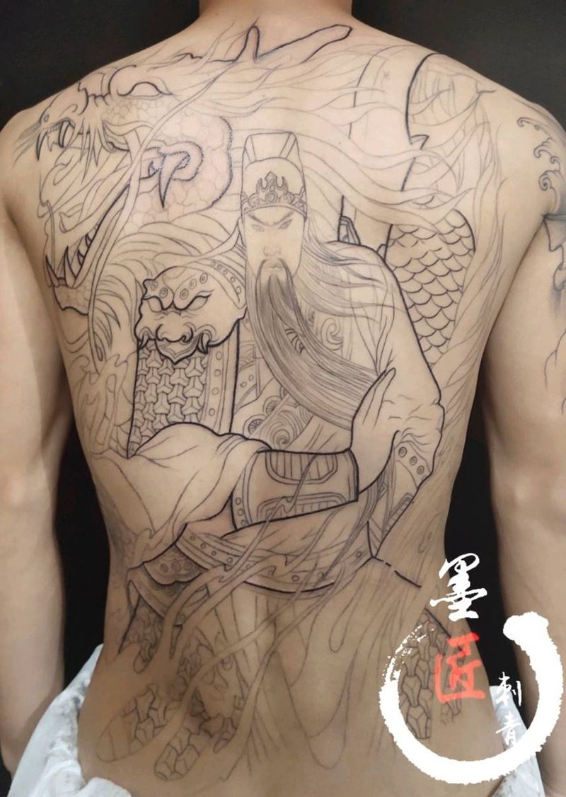 关羽纹身图片_背部新传统纹身图案