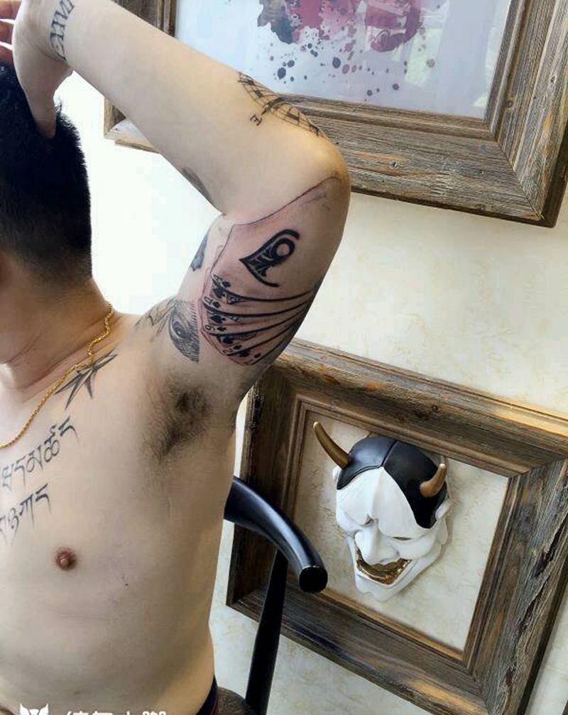 扑克牌纹身图片