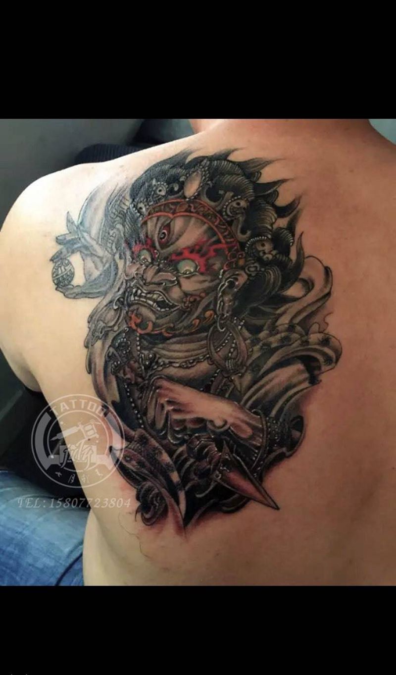 大黑天纹身图片_成品传统人物肩部纹身图案