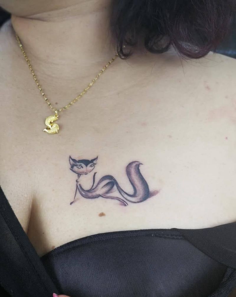 悠闲的小狐狸纹身图片