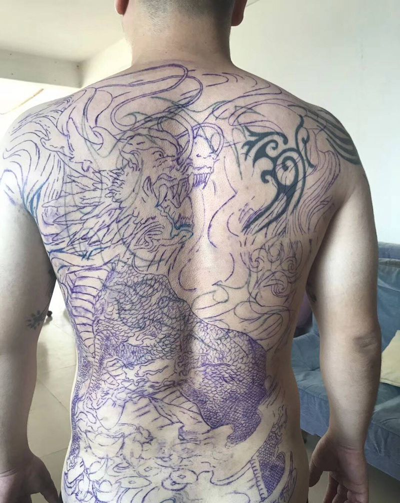 半盖完工纹身图片