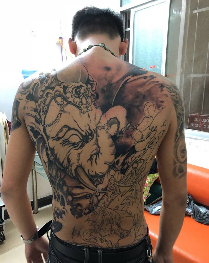 黑灰先到这，下次继续，结束是彩色纹身图片