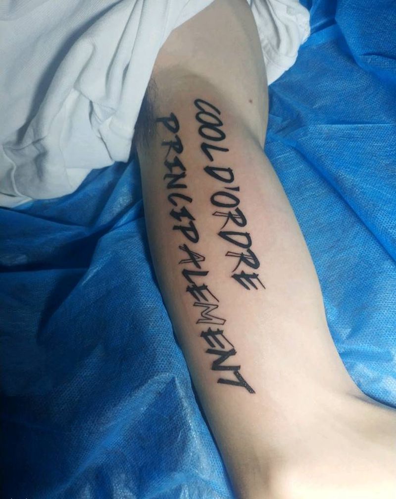 小英文纹身图片_手臂水墨纹身图案