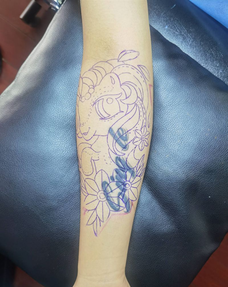 遮盖纹身图片_手部水彩纹身图案