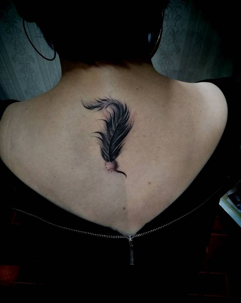 羽毛设计(麻药效果)纹身图片