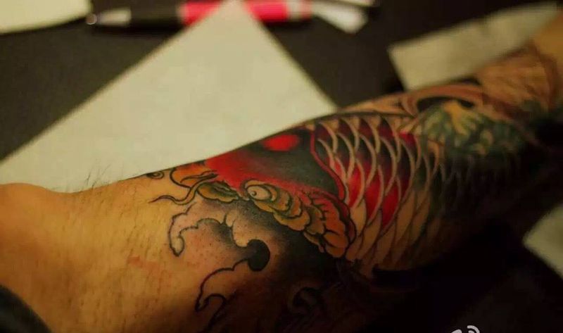 大鲤鱼纹身图片