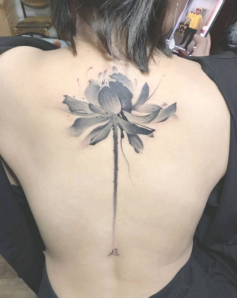 荷花纹身纹身图片_背部水墨植物纹身图案