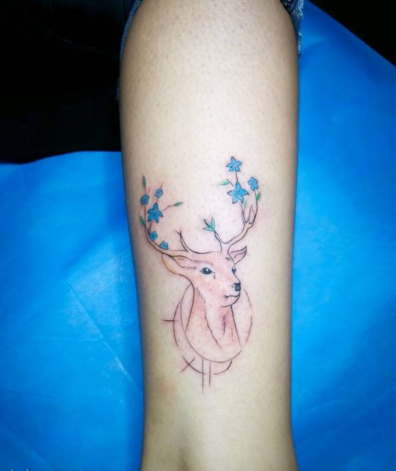 小麋鹿纹身图片_腿部纹身图案