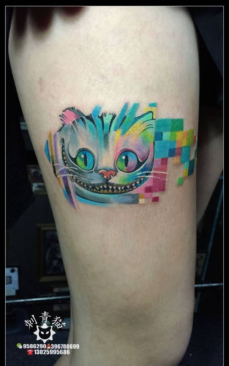 紫郡猫纹身图片_成品腿部欧美清新动物猫咪纹身图案