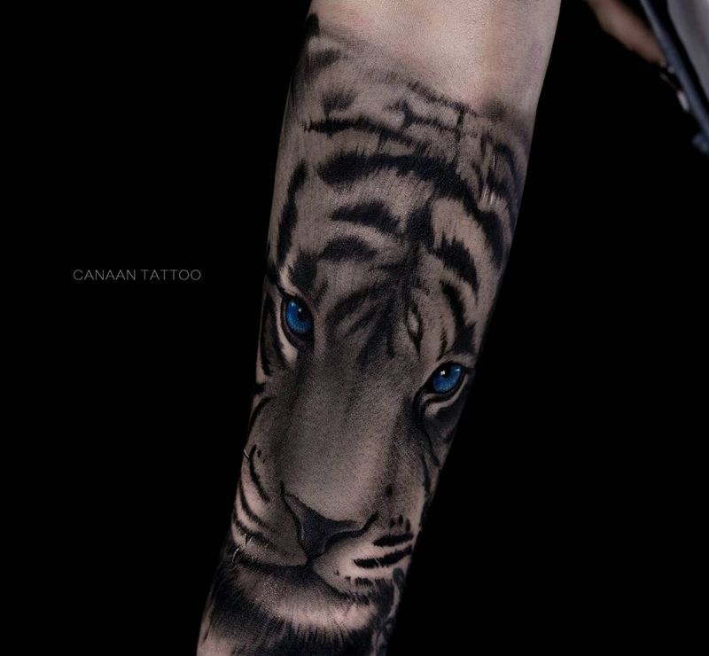 虎头纹身图片_手臂欧美写实纹身图案