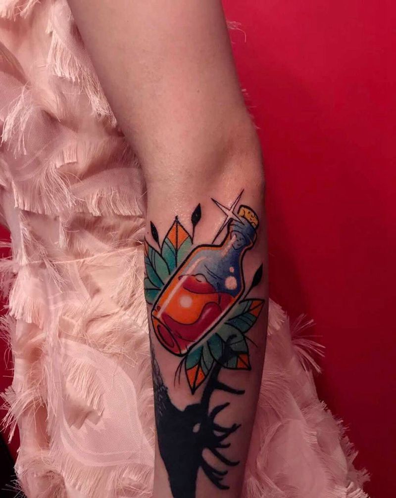 小瓶子纹身图片