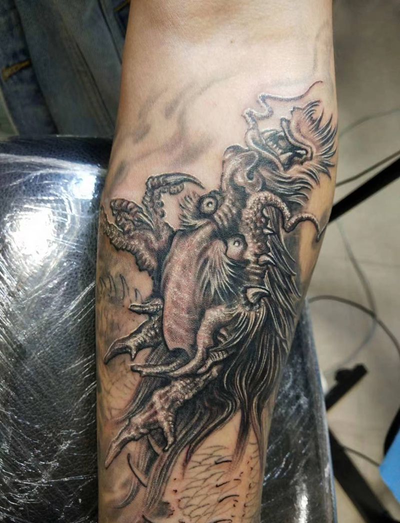 龙 局部纹身图片_手臂手部新传统老传统纹身图案