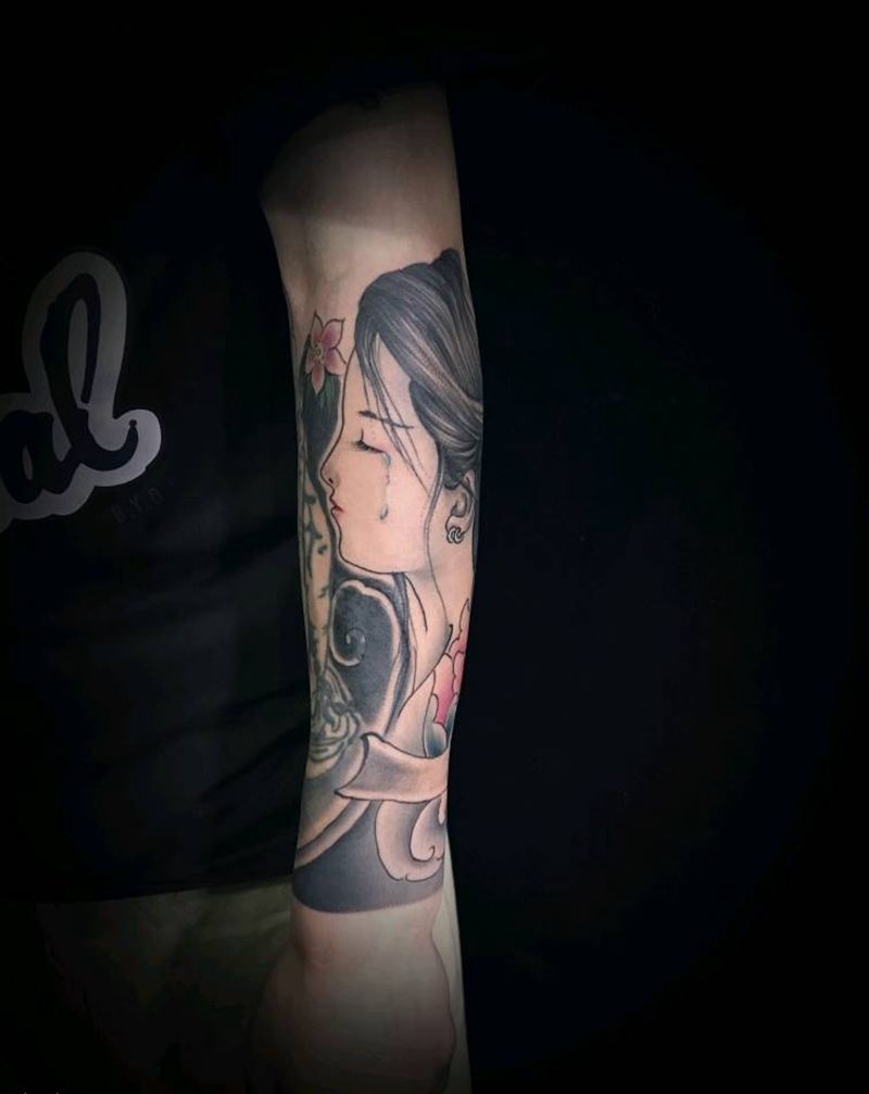 温柔的眼泪纹身图片_手臂新传统女性人物纹身图案