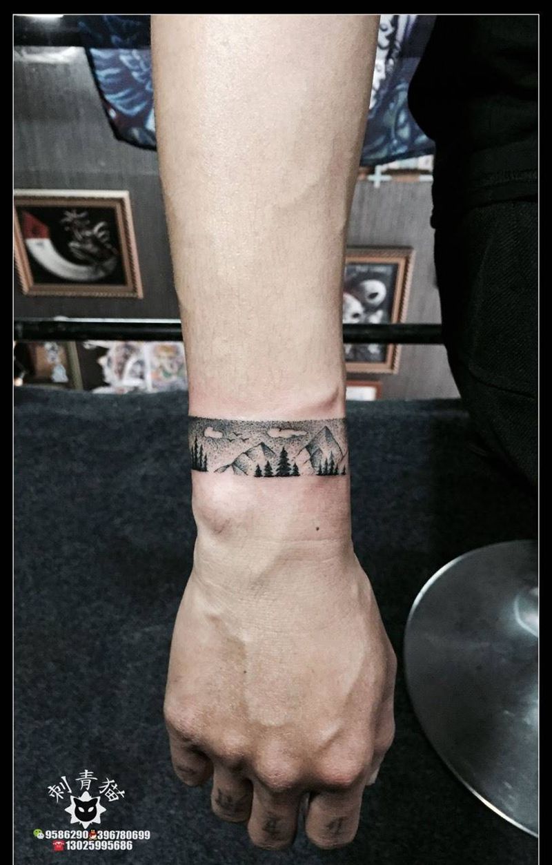 点刺小臂环纹身图片_成品手臂手部欧美清新点线点刺纹身图案