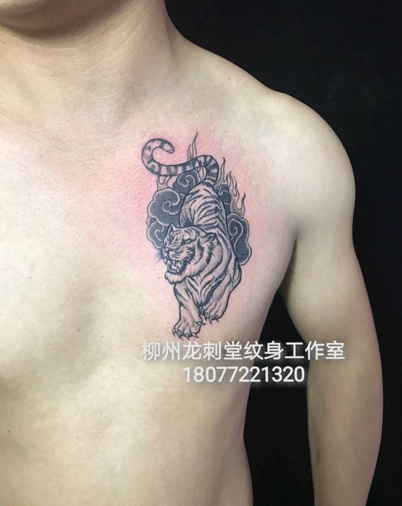 老虎纹身图片_胸部新传统动物老虎日式纹身图案