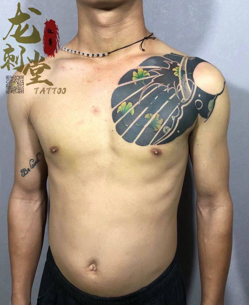 恢复效果纹身图片_胸部纹身图案